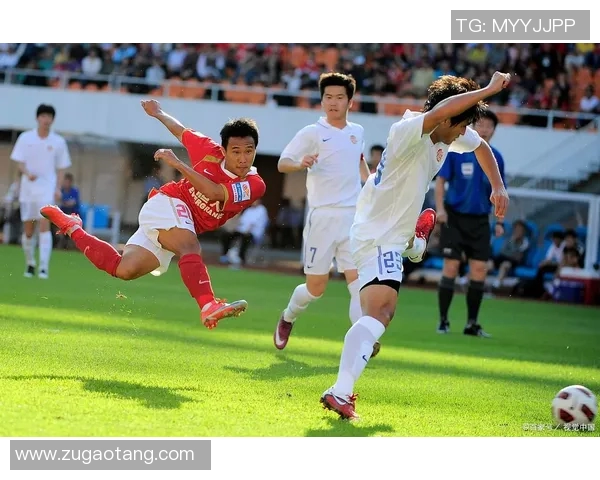 全国锦标赛回顾:上海足球队在比赛节奏上的出色表现与战术分析 全国锦标赛回顾:上海足球队在比赛节奏上的出色表现与战术分析